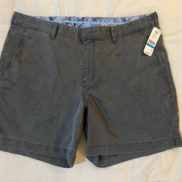 Tommy Bahama size 36 Fog grey shorts. - Picture 2 of 3
